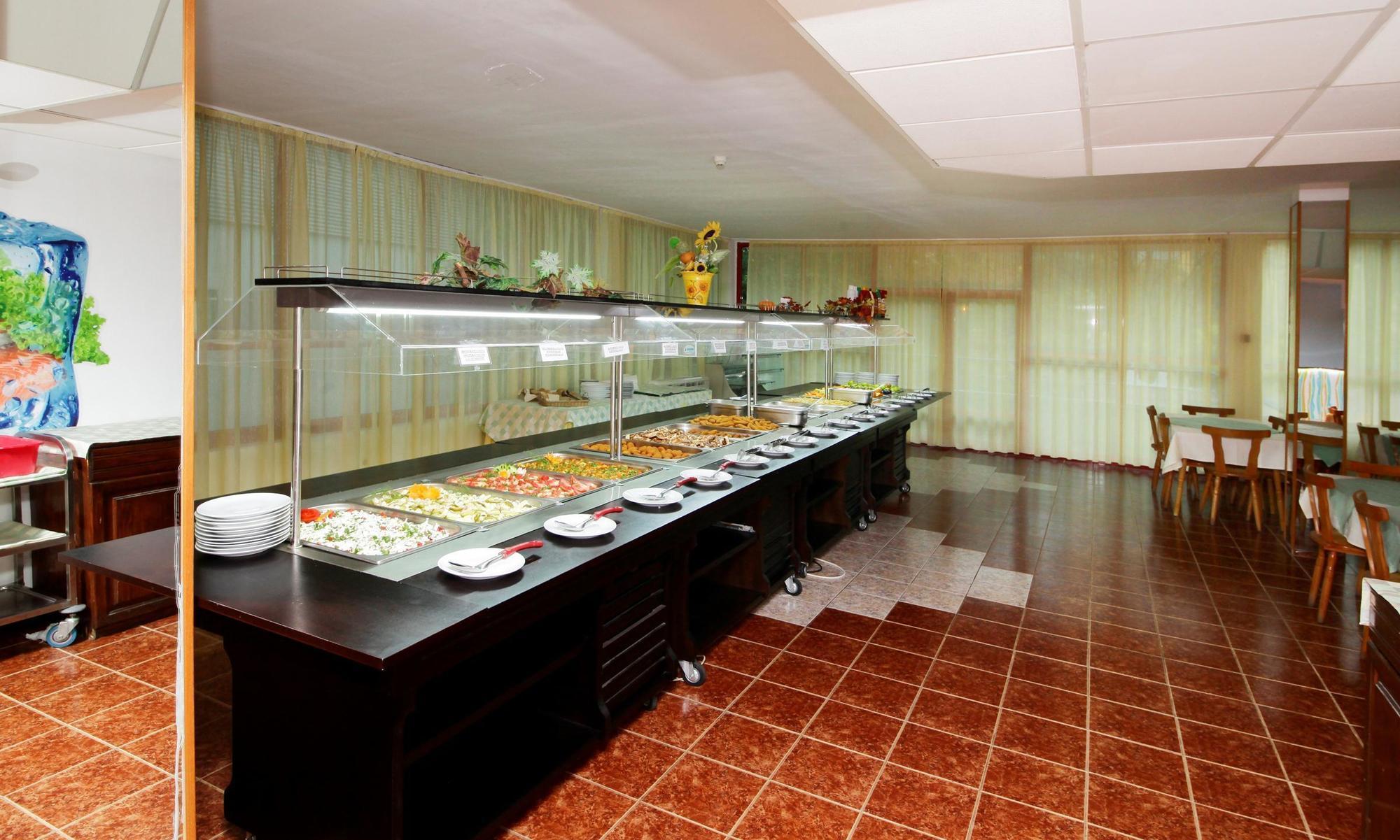 מלון וארנה Party Golden Sands מראה חיצוני תמונה