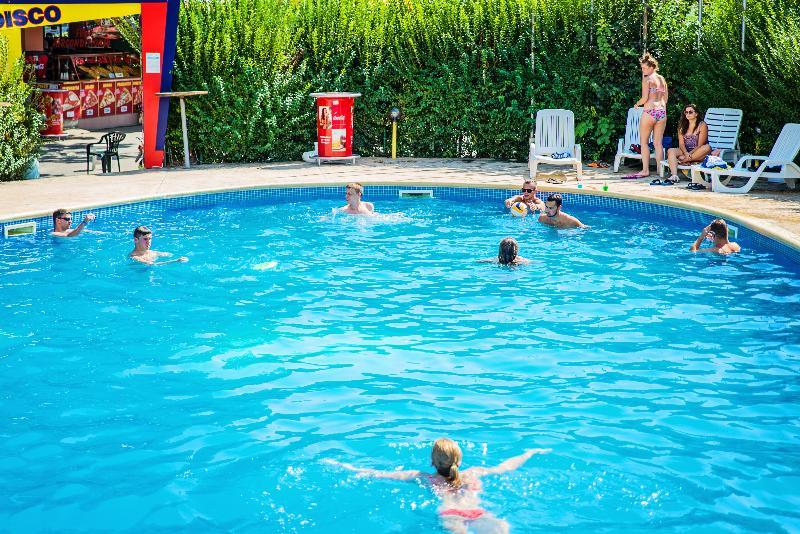 מלון וארנה Party Golden Sands מראה חיצוני תמונה